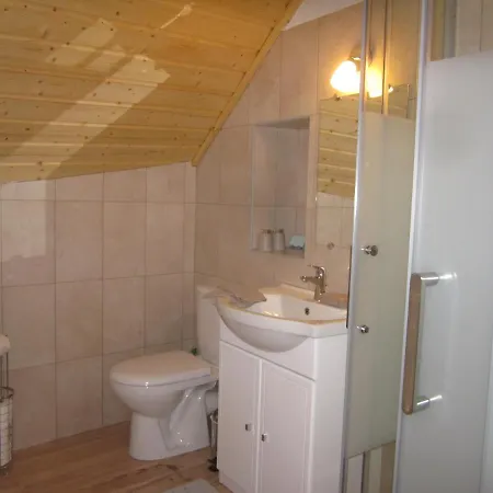 Apibus Domus - Chris Et Steph Villa Guillaumes Exterior photo